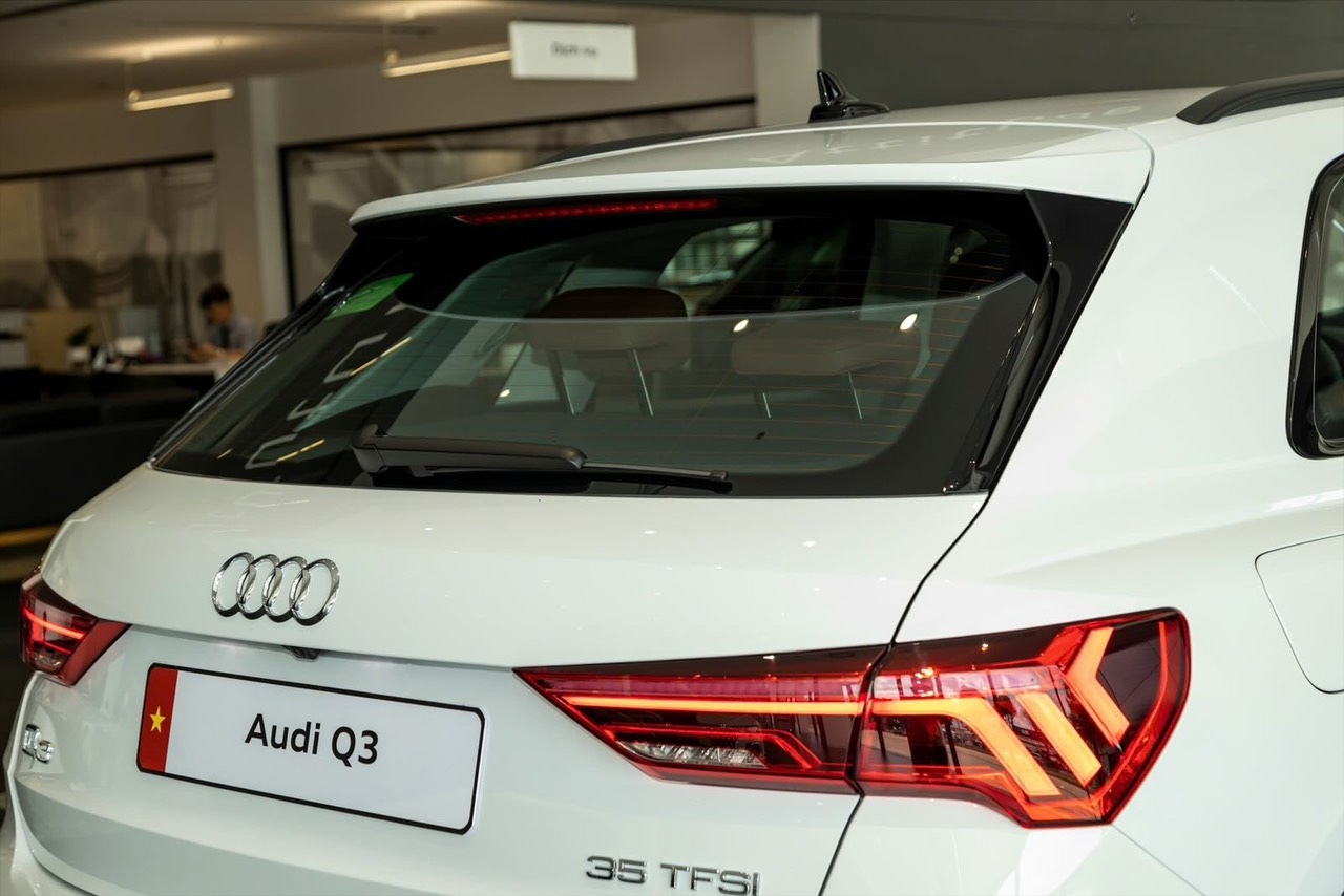 Hình ảnh khoang động cơ Audi Q3