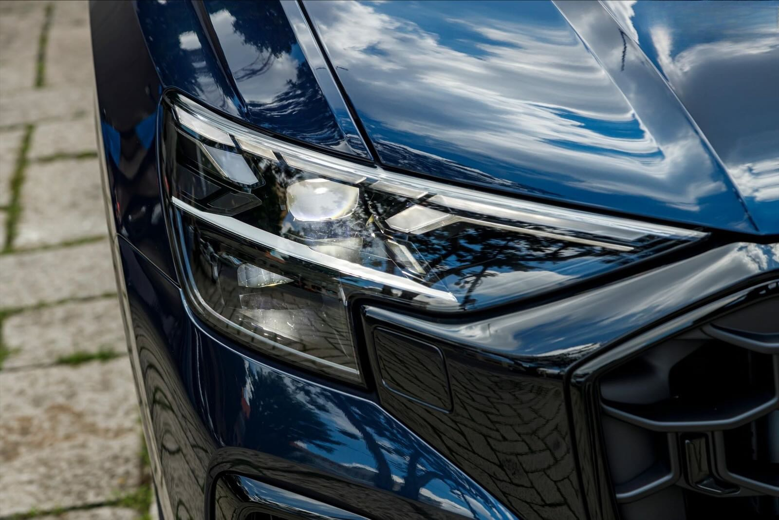 Gương chiếu hậu tích hợp đèn rẻ báo