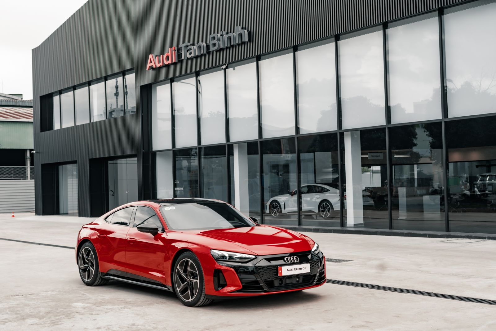 Hình ảnh đầu xe Audi e-tron GT