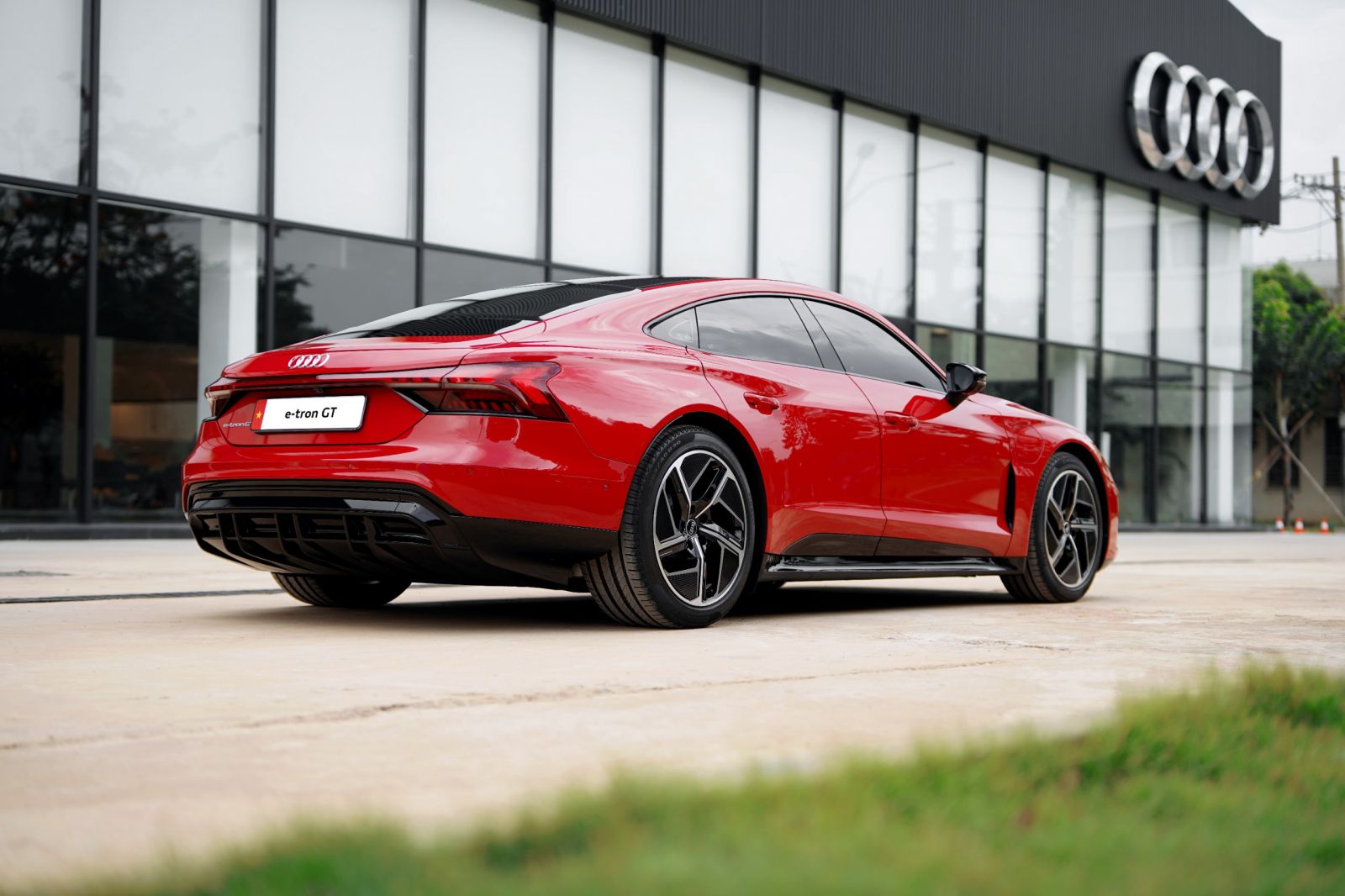 Hình ảnh thân xe Audi e-tron GT